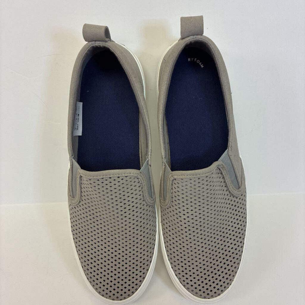 Womens Crest Twin Slip On Sneakers