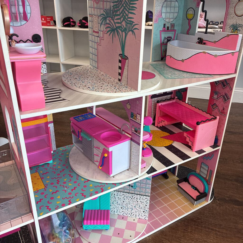 OMG Fashion House Playset