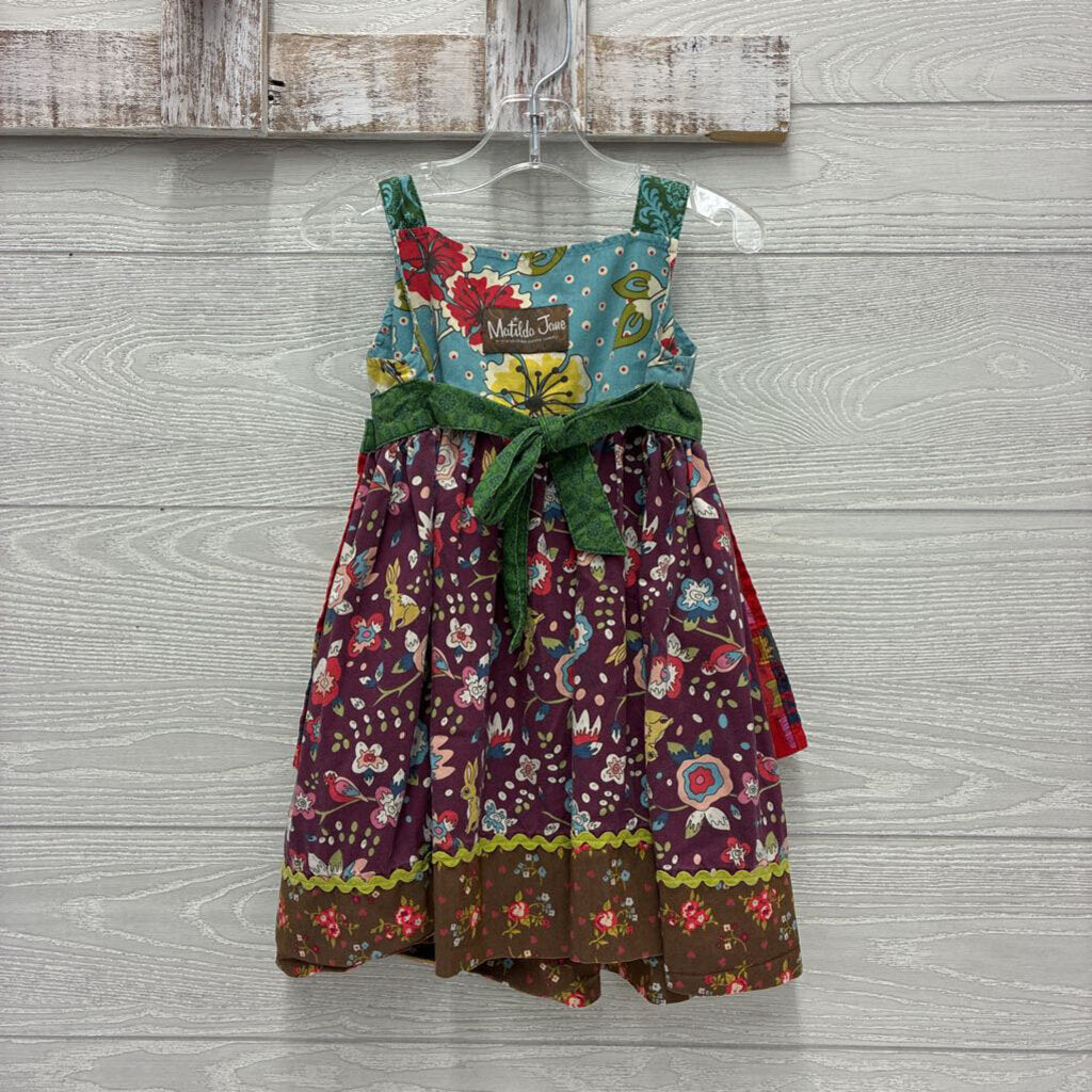 Girls Sewing Apron Dress