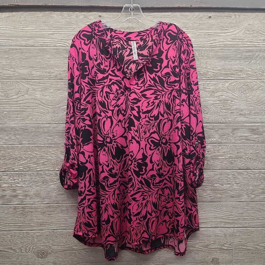 Womens Floral 3/4 Sleeve Shirt *NEW*