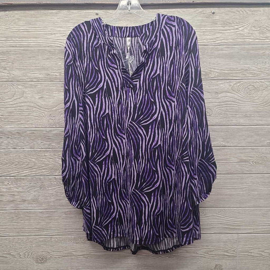 Womens Floral 3/4 Sleeve Shirt *NEW*