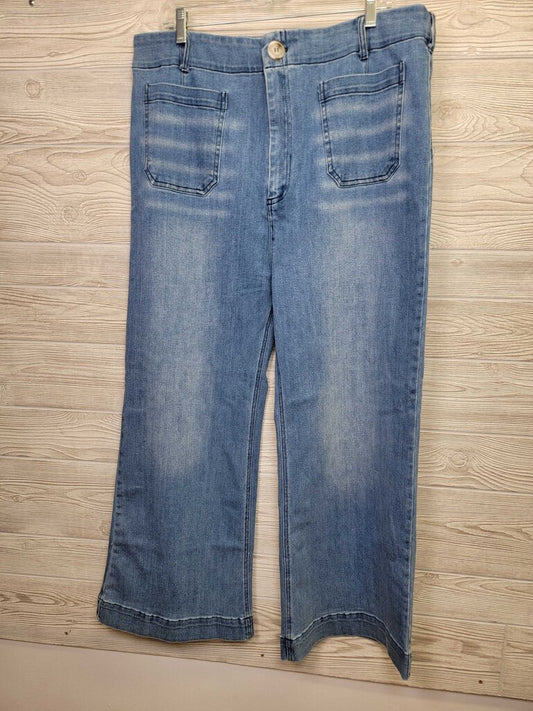 Womens Hi-Waist Flare Jeans