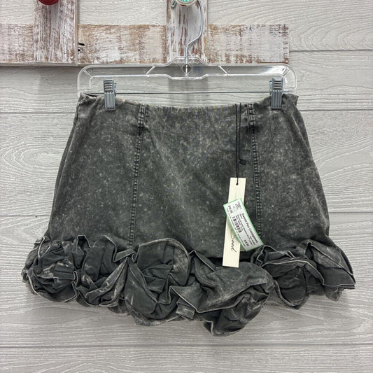 Womens Ruffle Skirt *NEW*