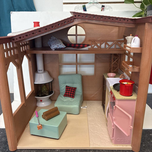 Ski Lodge + Extra Accessories for 18" Doll