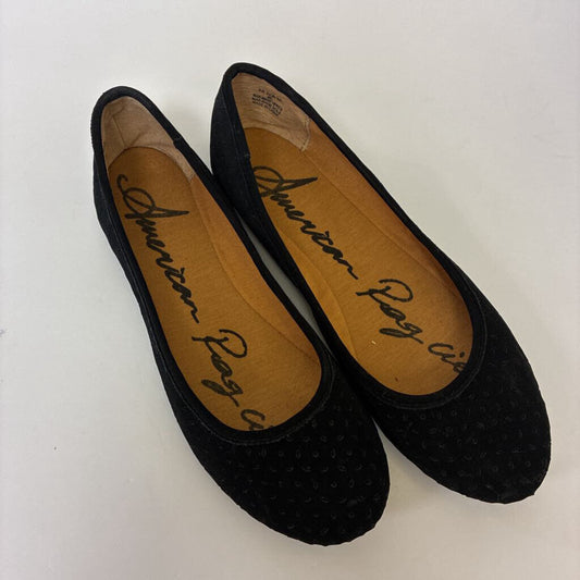 Womens Flats