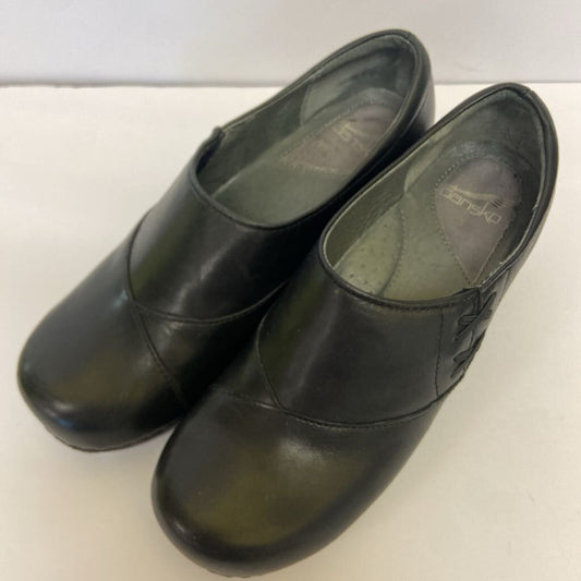 Womens Leather Slip-On Shoes